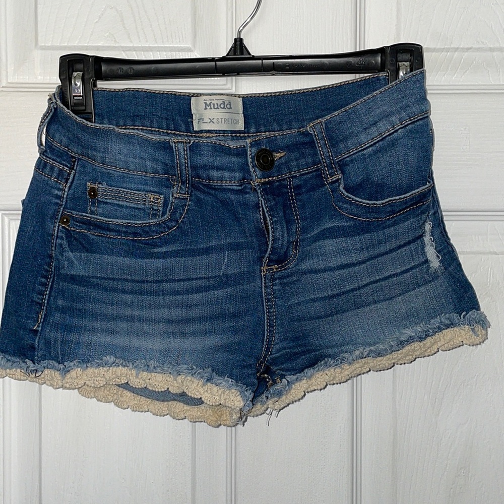 Mudd FLX stretch Jean shorts size 5
